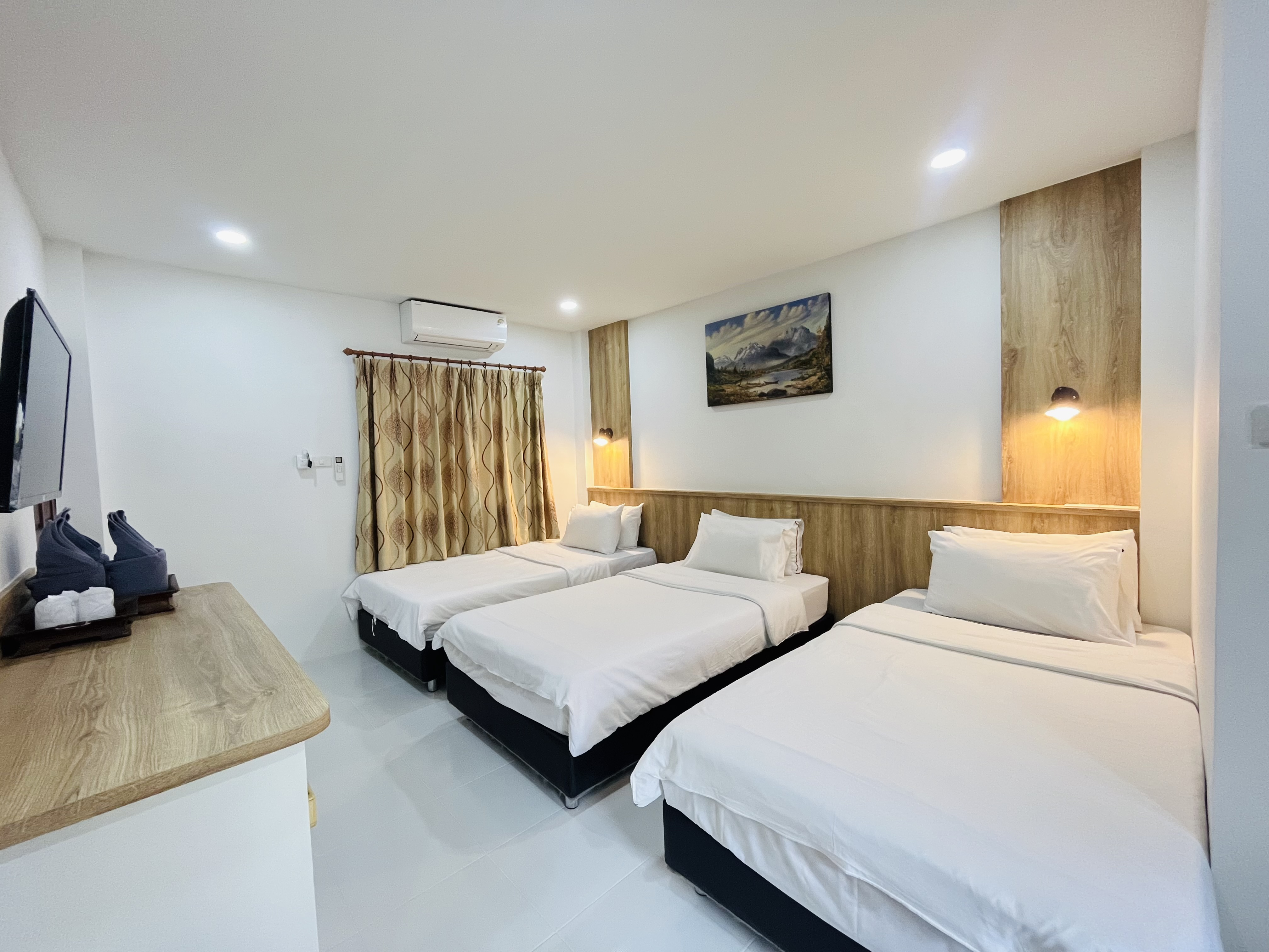 Triple Room with Bathroom