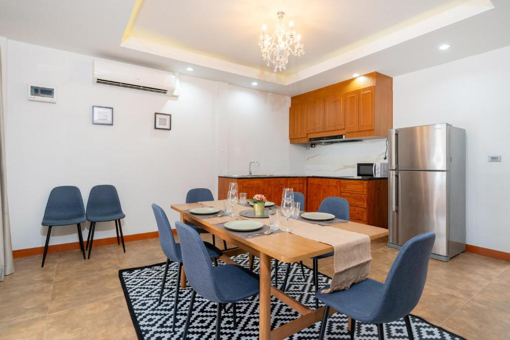 Patong Koknam 4 BR. , Jacuzzi