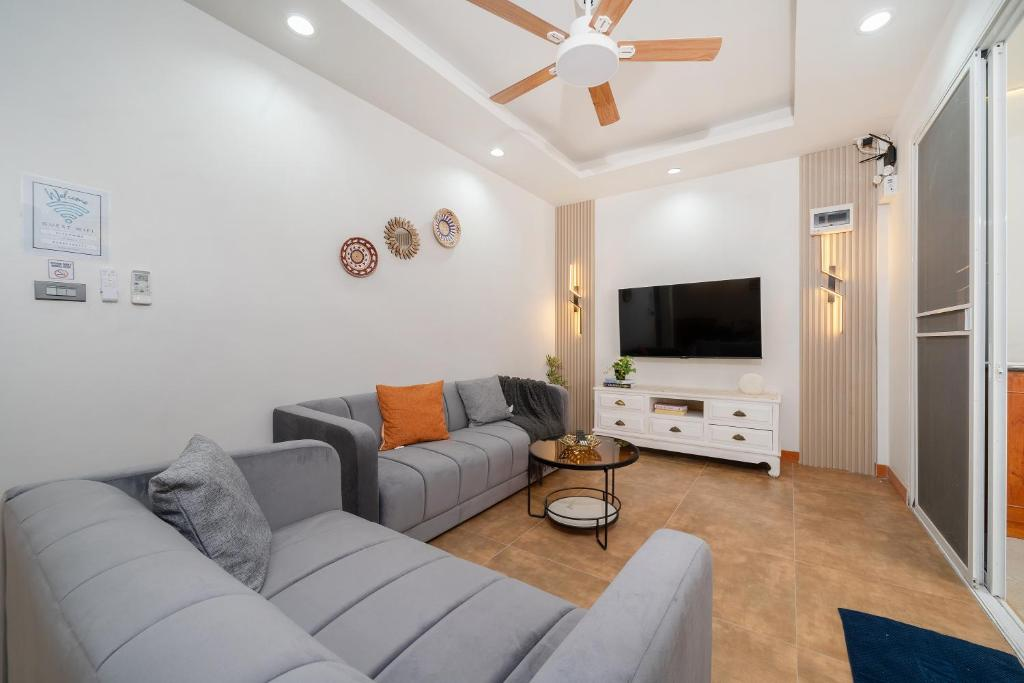 Patong Koknam 4 BR. , Jacuzzi