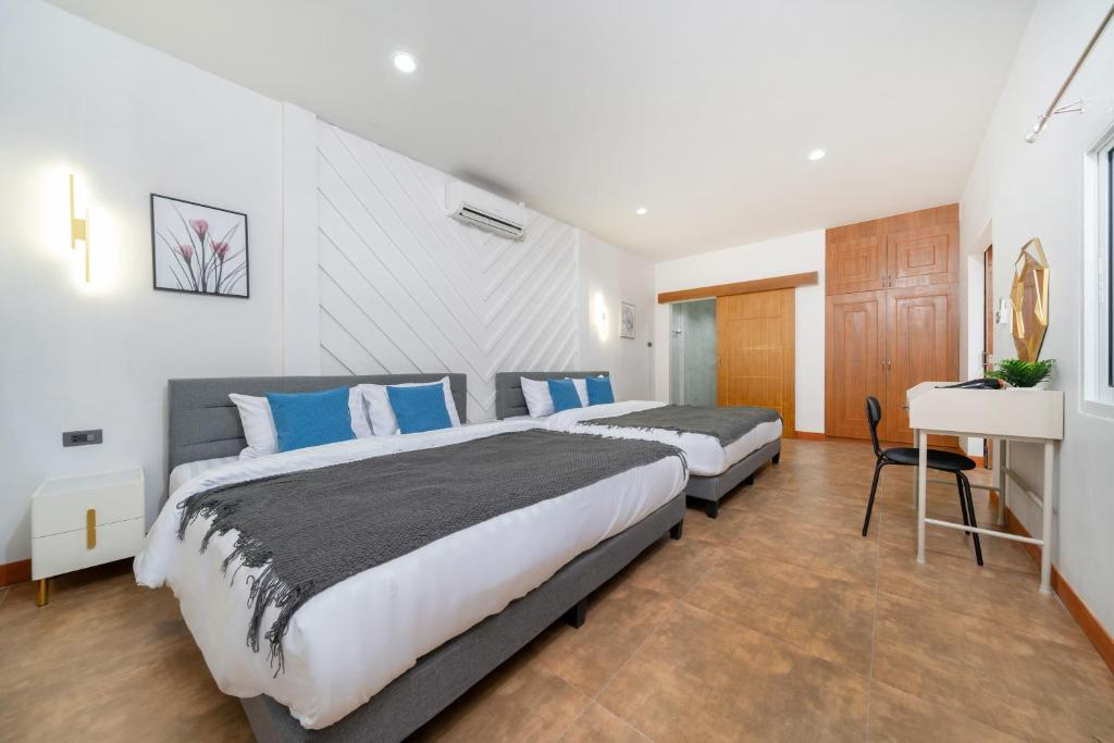 Patong Koknam 4 BR. , Jacuzzi