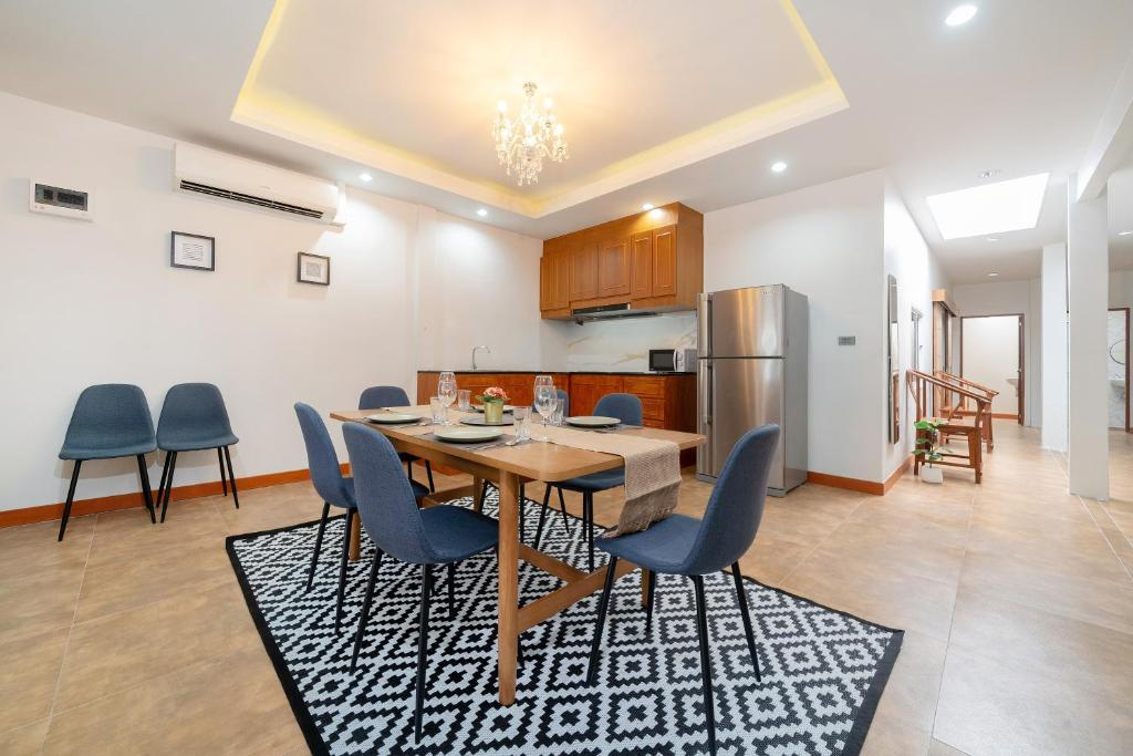 Patong Koknam 4 BR. , Jacuzzi