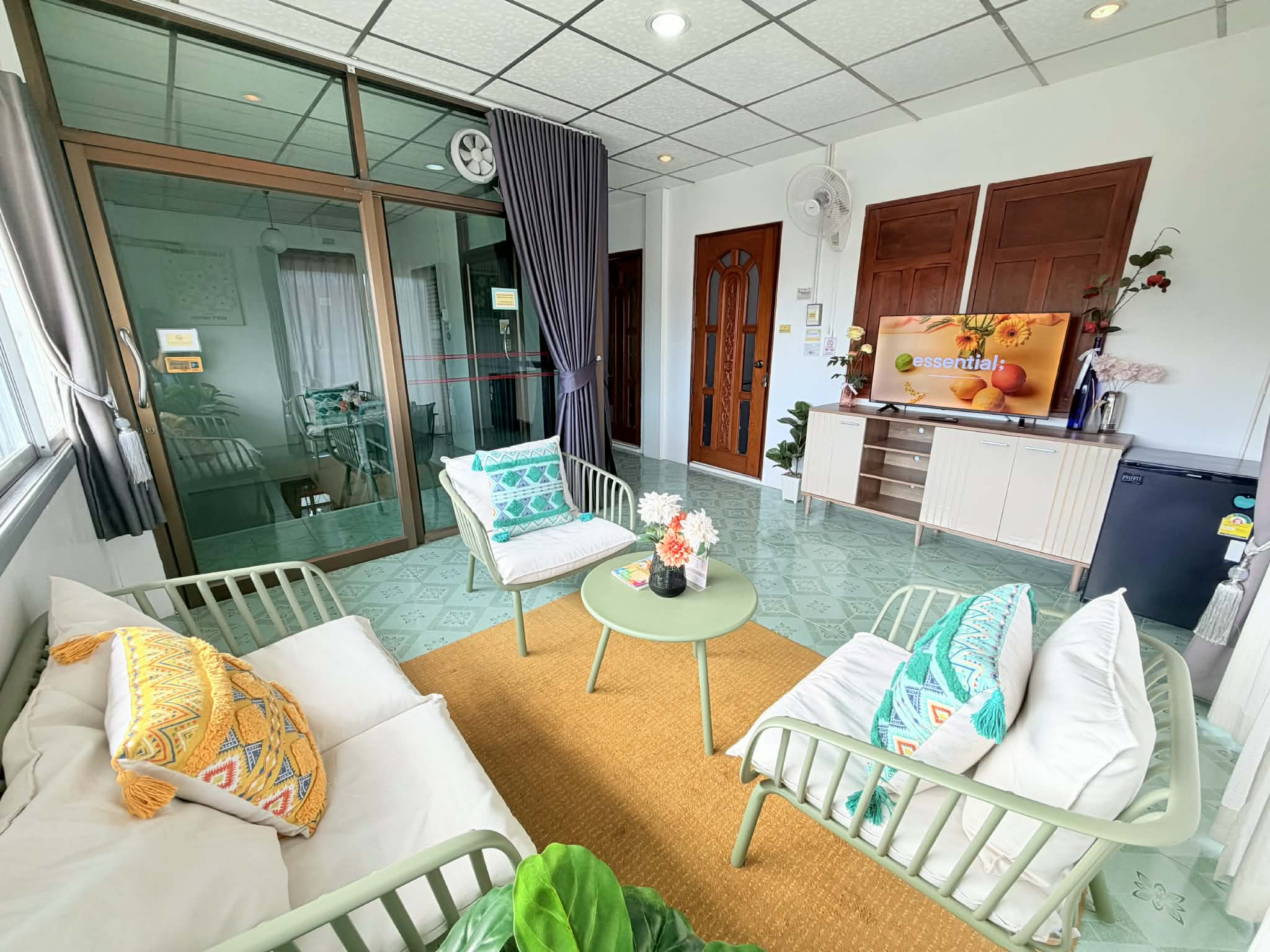 Two-bedroom Suite room (Hello Sunshine)
