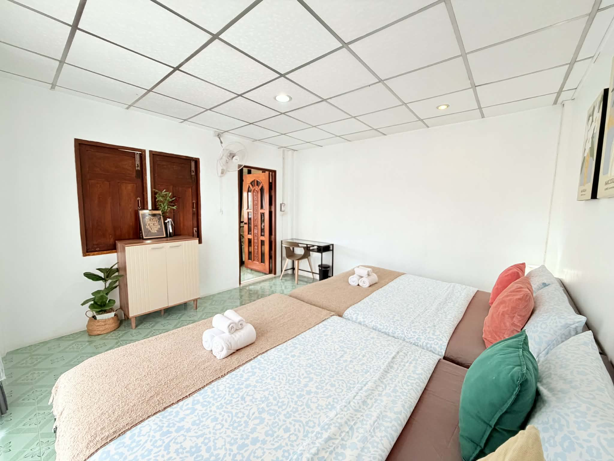Two-bedroom Suite room (Hello Sunshine)