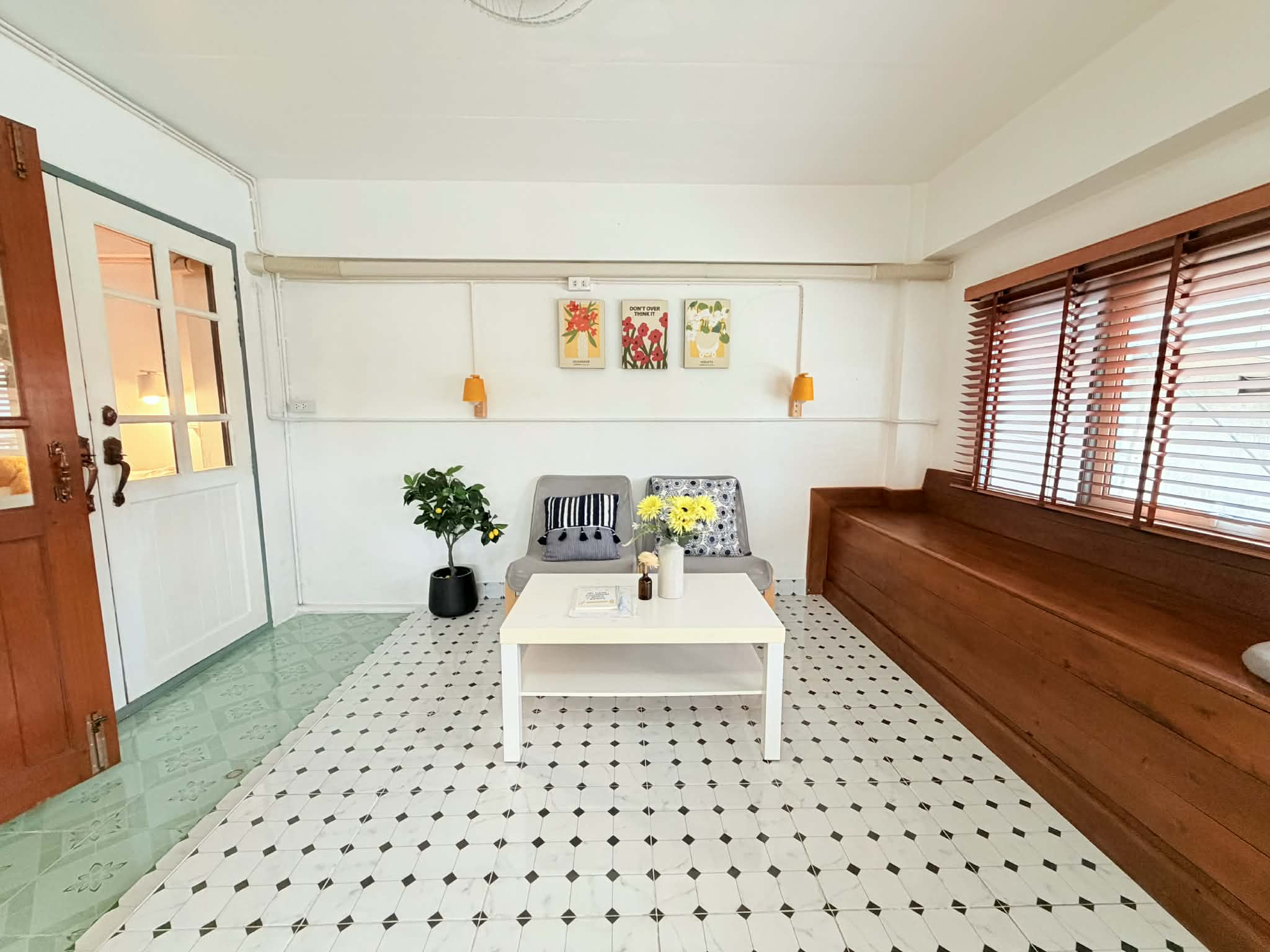 Suite room (Hello Sunshine)