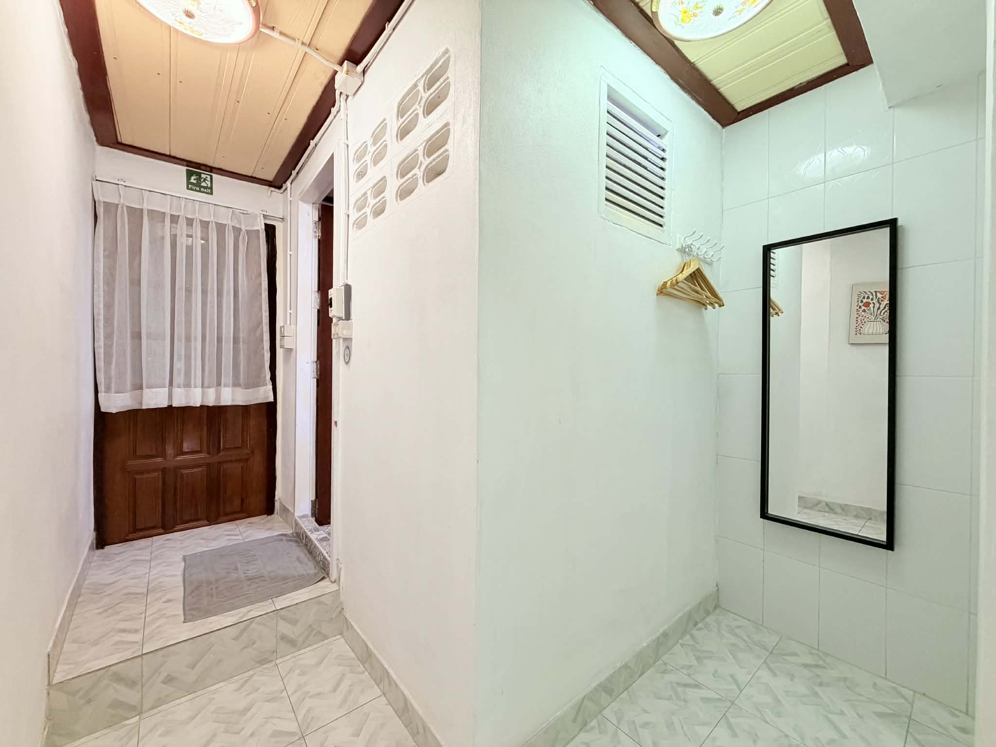 Suite room (Hello Sunshine)