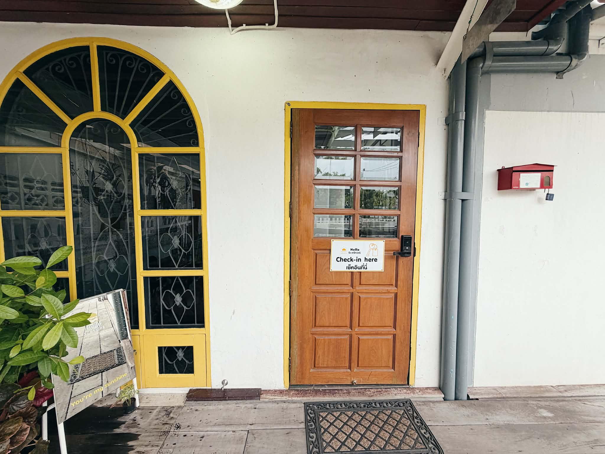 Hello Sunshine (Entire House)