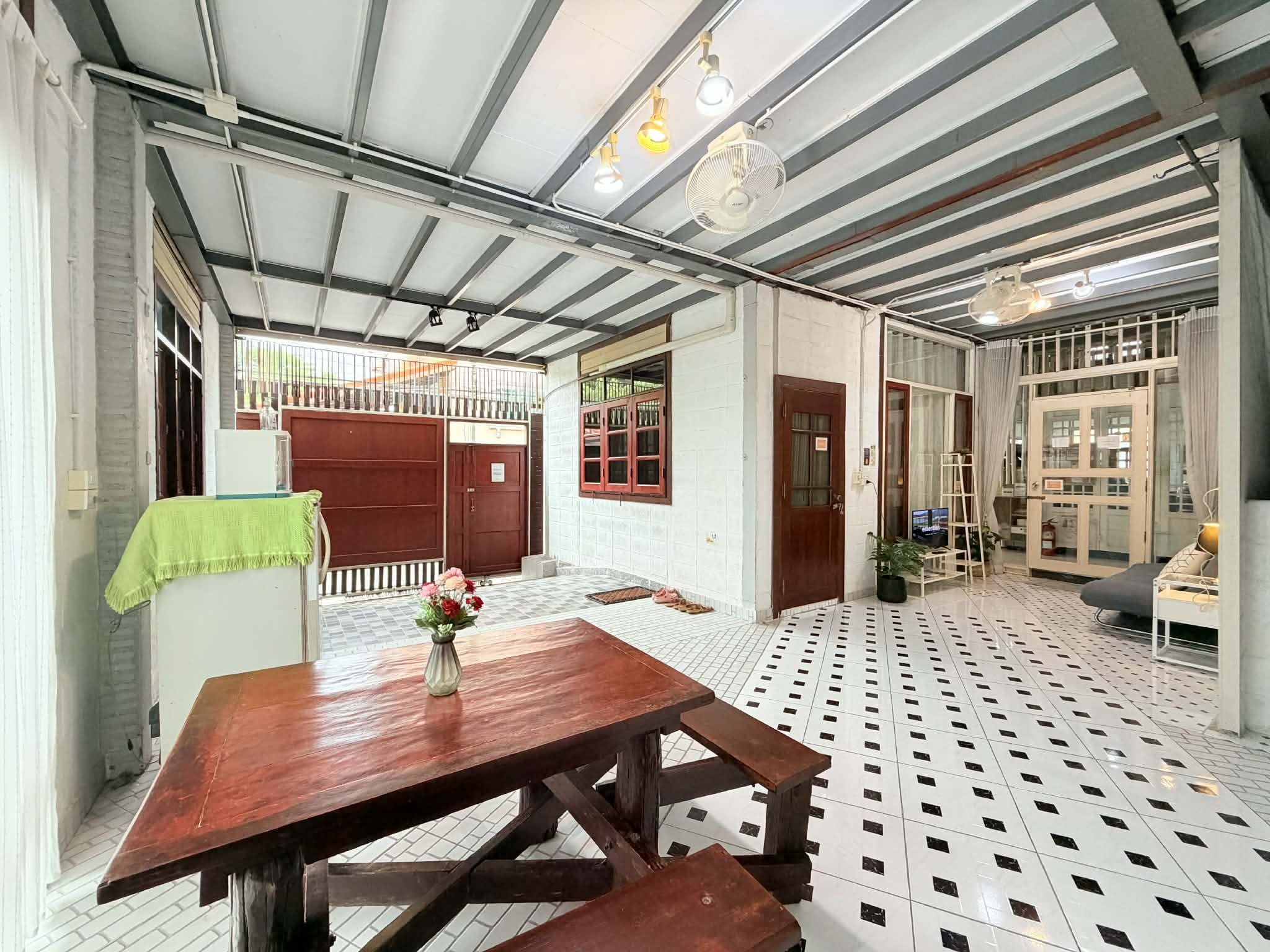 Double room (The Warehouse)