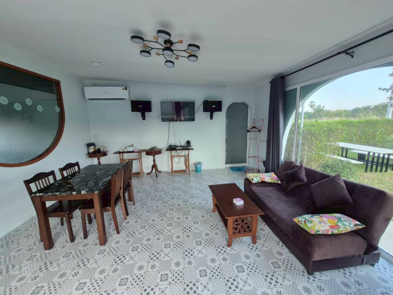 Family Room (B)