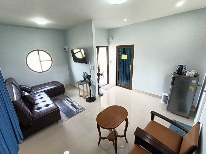 One-Bedroom House (B)