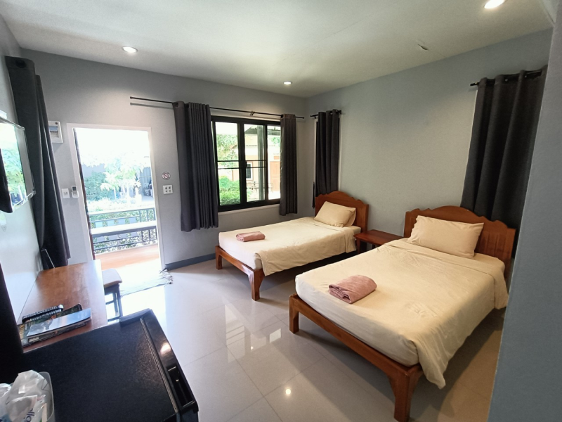 Standard Twin Room (A)