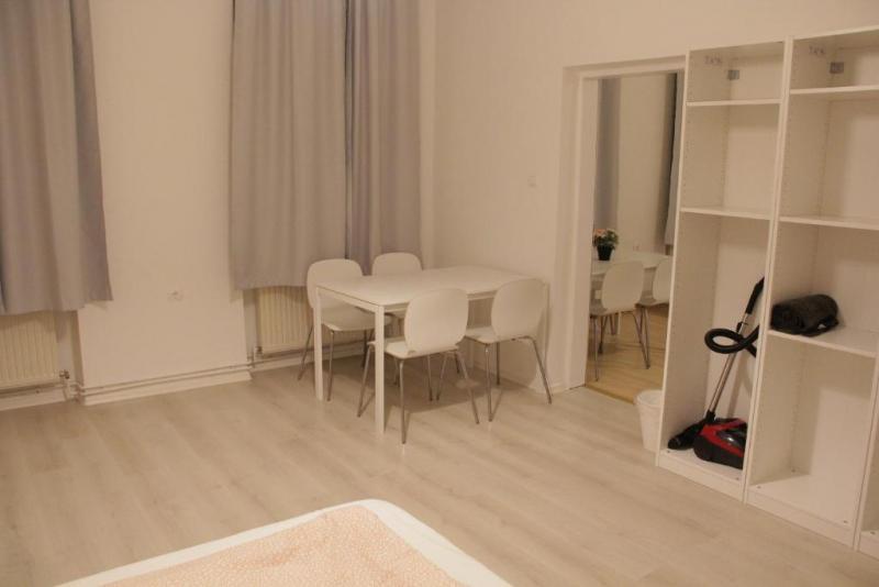32 - 3 Bedroom (15562385) @